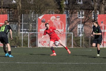 Bild 64 - wBJ Eimsbuettler TV - VfL Wolfsburg : Ergebnis: 1:3